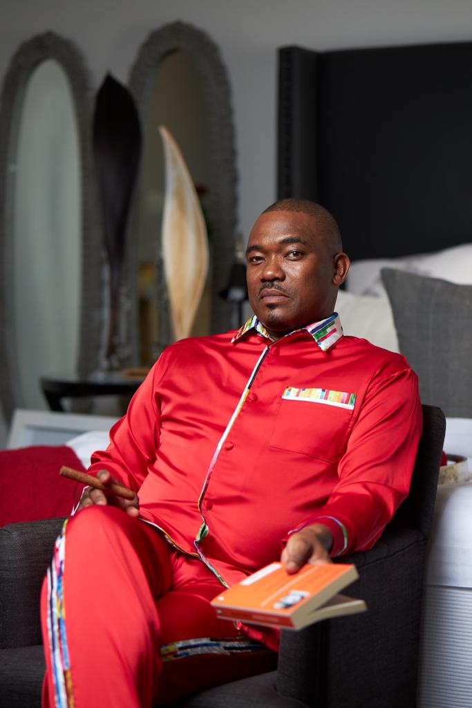 Uber Luxury Signature - Festive Luxe - Red and White  - Gentlemen